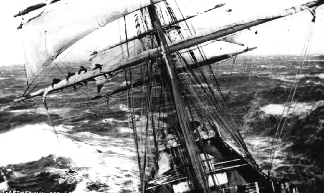 men-aloft-sailing-ship_orig.jpg